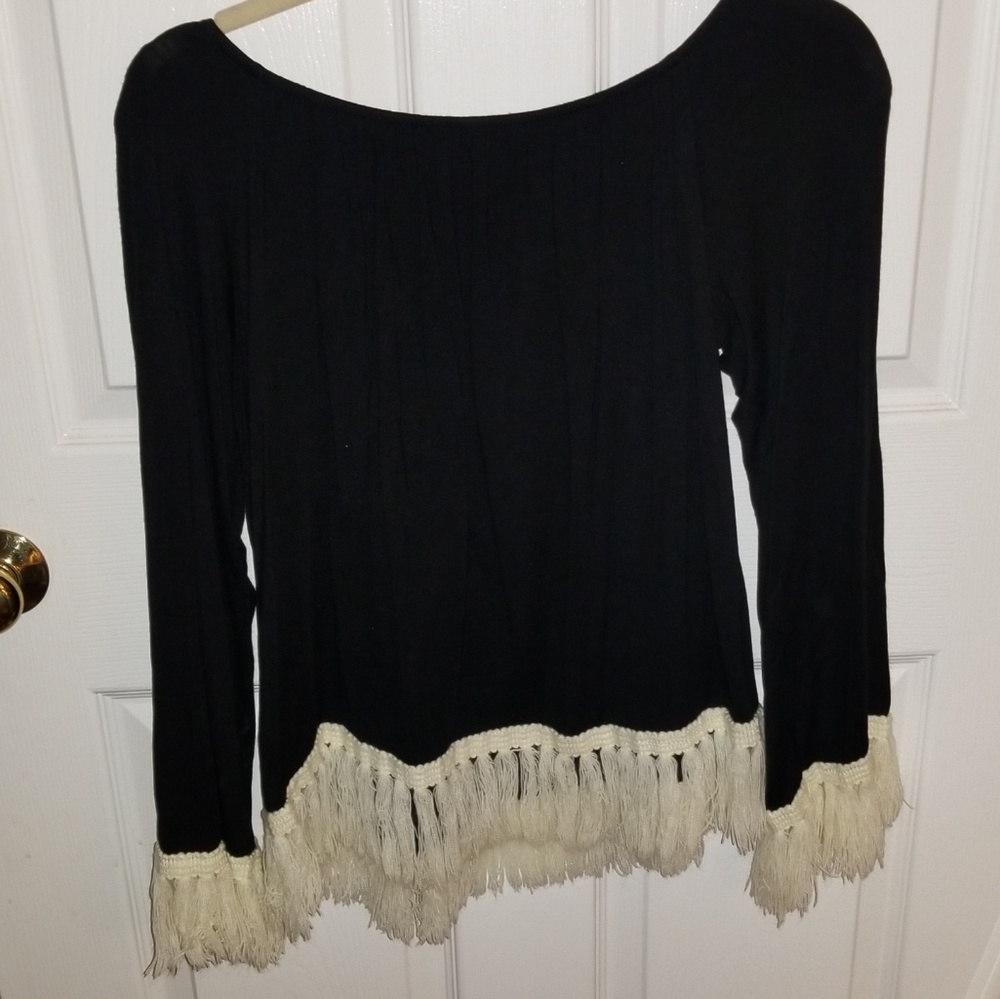 Black and white Top